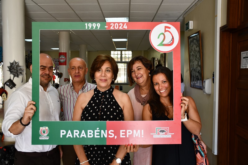 25 anos p