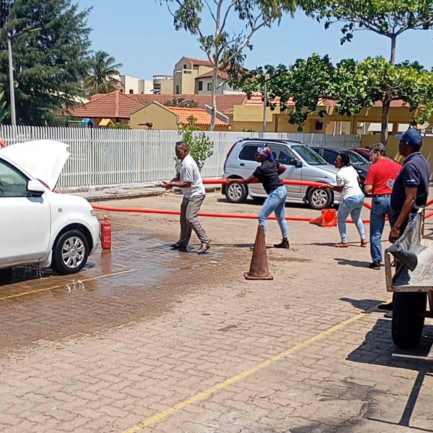 Equipa de Emergência realiza simulacro de incêndio e resgate na EPM-CELP