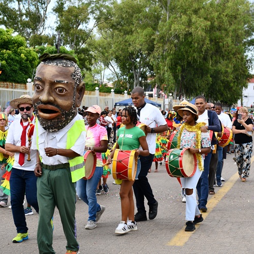 Carnaval escolar volta a unir a EPM-CELP e a Escola Francesa em Maputo