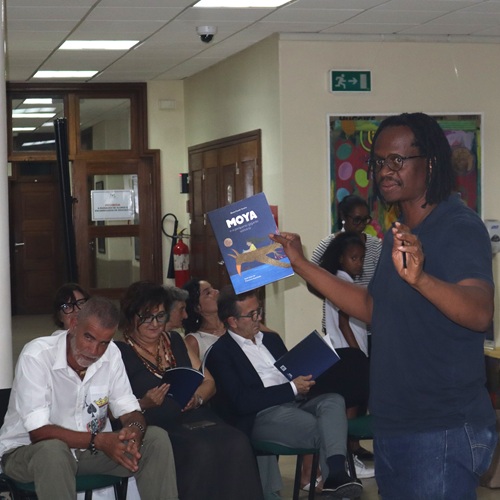 EPM-CELP lançou “Moya”, um livro feito de afetos, memória e escuta