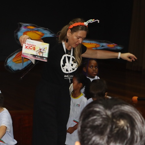 “A borboleta Xica na aldeia de todas as Espécies” escalou Carlos Paredes  