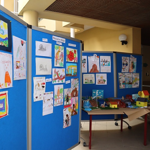 Criatividade e Sustentabilidade em destaque no Pátio da EPM-CELP, com Exposição do 2.º Ciclo