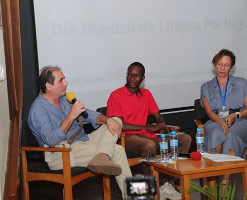 lingua portuguesa luis Cardoso