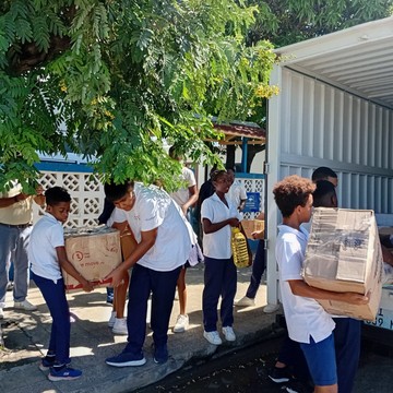 Alunos da Beira levam solidariedade no âmbito do Projeto Natal Solidário